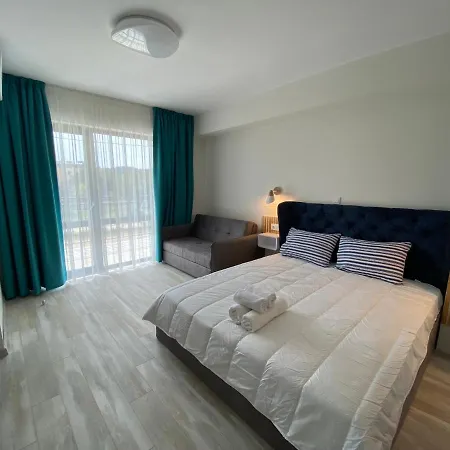 Sunny Apartment *